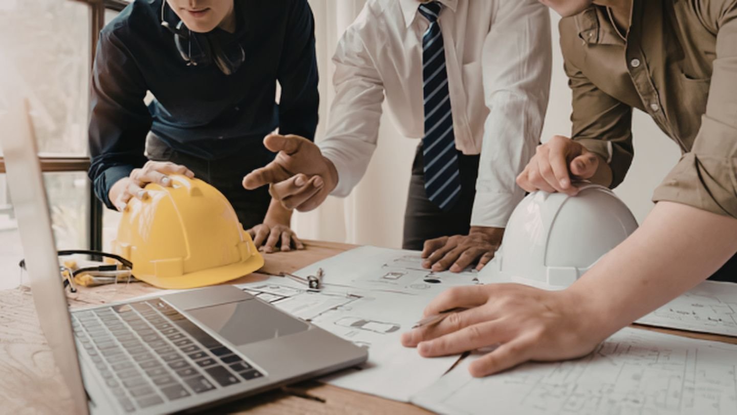 Construction project management in Oman